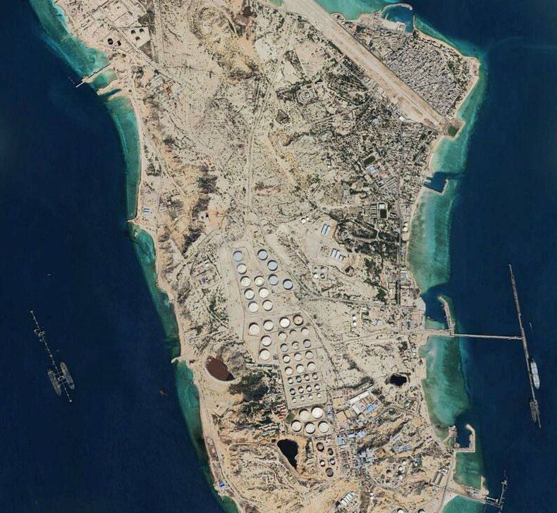 V Trumpově administrativě se diskutuje o možnosti zabrat ostrov Kharg, hlavní terminál pro výv... V Trumpově administrativě se diskutuje o možnosti zabrat ostrov Kharg, hlavní terminál pro výv...