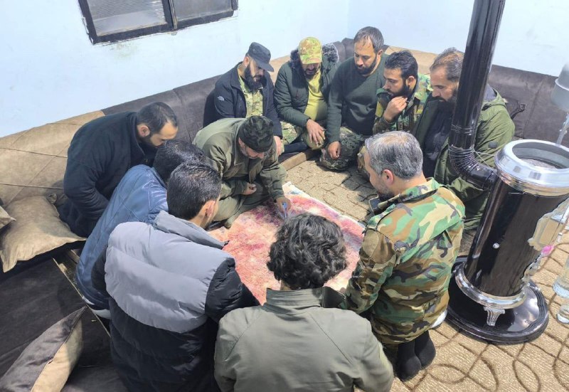 🇸🇾Velké posily proturecké „Syrské národní armády“někde v severní SýriiZdroje v SN...
