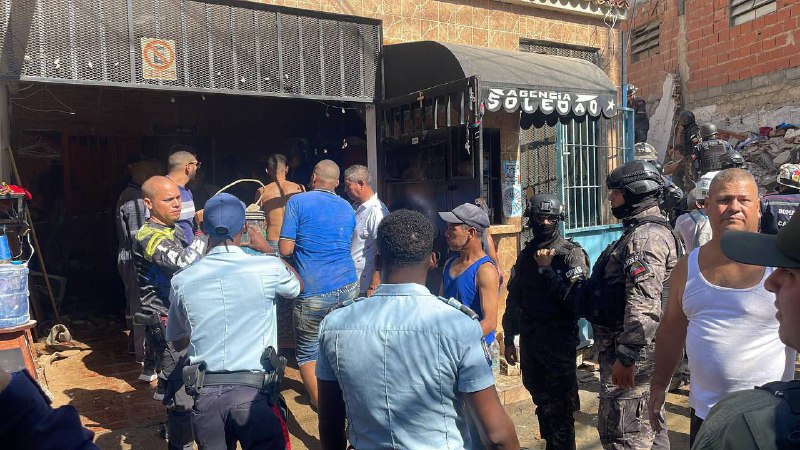 🆘🇻🇪 Venezuela, ve státě Miranda - V sektoru El Bambú, ve čtvrti Unión v Petare, se po ...