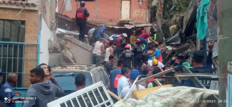 🆘🇻🇪 Venezuela, ve státě Miranda - V sektoru El Bambú, ve čtvrti Unión v Petare, se po ...