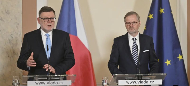 Vláda chystá na příští rok takový deficit státního rozpočtu, jako kdyby Česko procházelo...