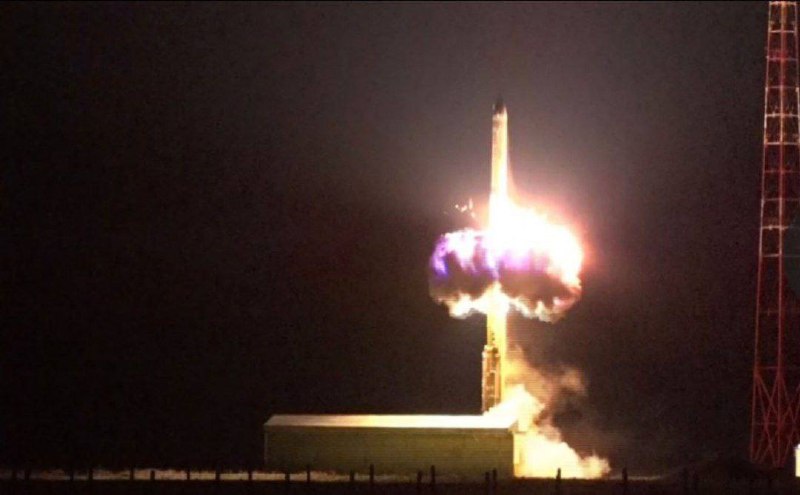 Vladimir Putin odpaluje záhadnou novou jadernou střelu, zatímco Joe Biden podniká historickou ce...