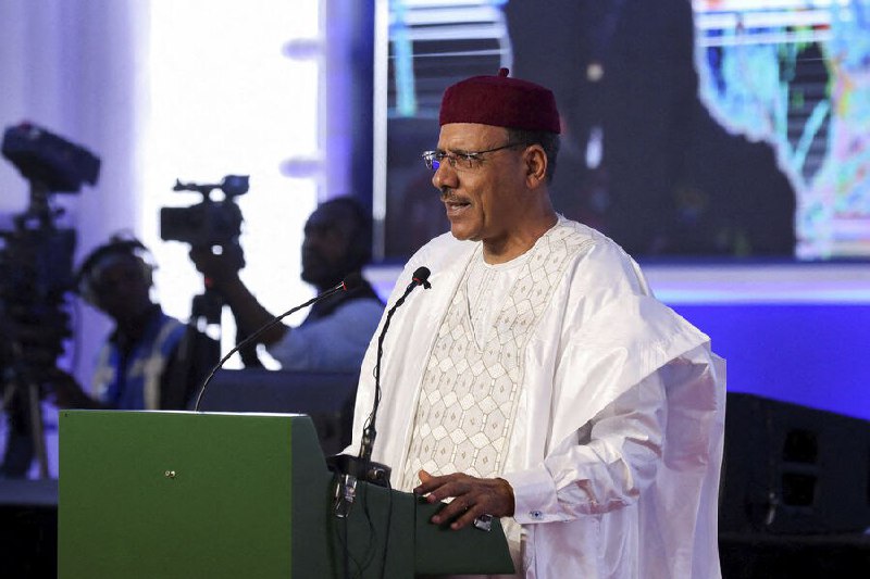 🇳🇪Vojenská rada nigerské povstalecké vlády bude žalovat svrženého prezidenta Mohameda B...