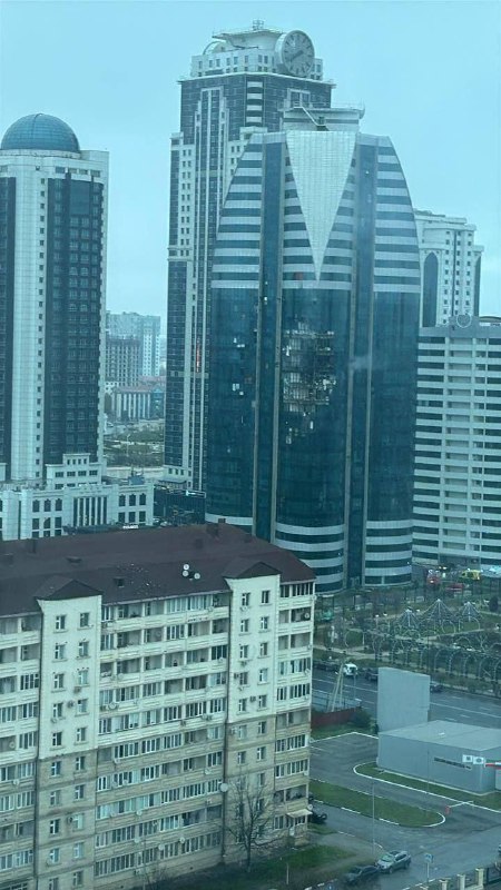 ‼️🇷🇺💥 Výbuch v "Grozny-City" v Čečensku, poškozeno několik pater budovy?... ‼️🇷🇺💥 Výbuch v "Grozny-City" v Čečensku, poškozeno několik pater budovy?...