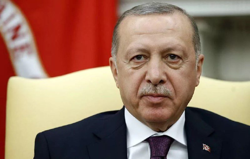 Východní fronta🇹🇷🛡Erdogan poděkoval NATO tím, že ukázal, jak sedí na více židlích...
