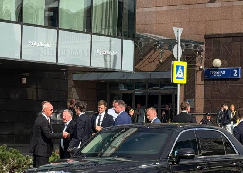 ‼️🇷🇺🇺🇸 Whitcoff a Kushner mají v Moskvě pracovní oběd s Dmitrijevem▪️Američ... ‼️🇷🇺🇺🇸 Whitcoff a Kushner mají v Moskvě pracovní oběd s Dmitrijevem▪️Američ...