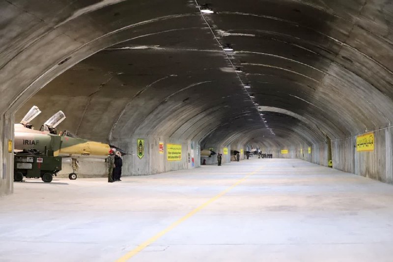 Z ÚNORA 2023🇮🇷 Írán slavnostně otevírá svou první „podzemní leteckou základnu“ s ...