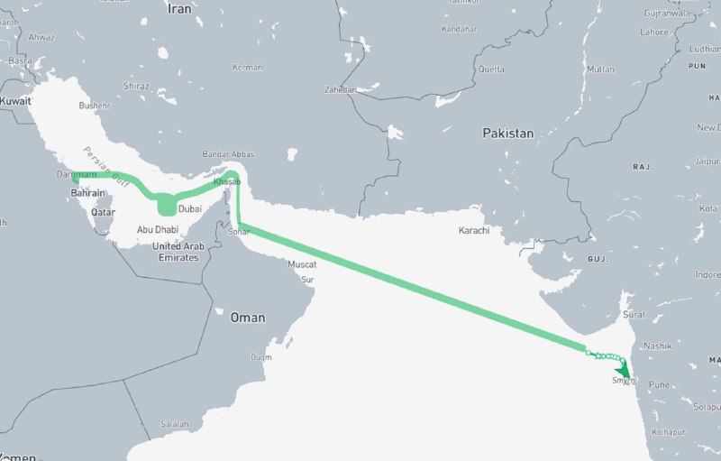 Zajímavé je, že Írán bez problémů propouští přes Hormuz nejen čínské, ale i indické ta... Zajímavé je, že Írán bez problémů propouští přes Hormuz nejen čínské, ale i indické ta...