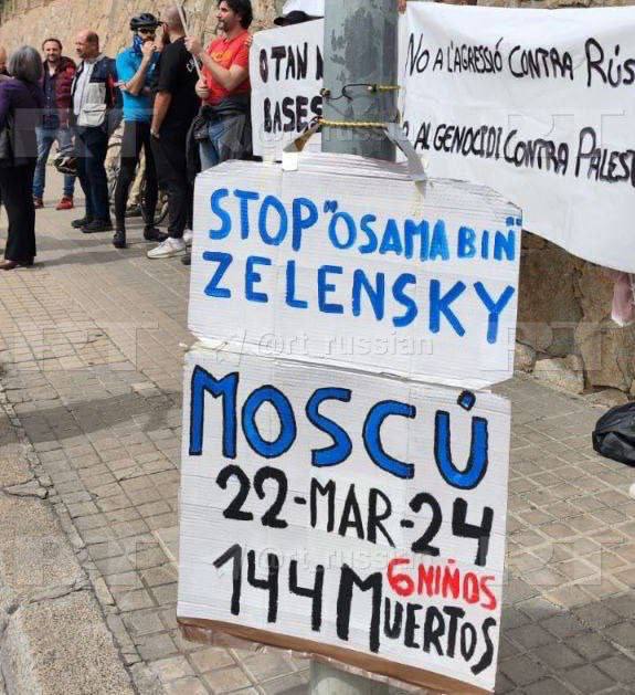 „Zastavte Usámu Bin Zelenského“: protestní shromáždění se konalo v Madridu po teroristick...