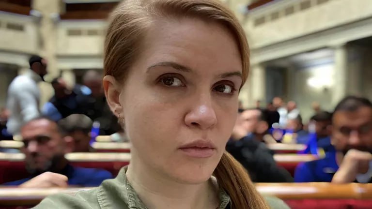 🔥 Zástupce Rady obvinil kyjevské úřady z podpory ruských jednotek na frontě. Rusové přeb?...