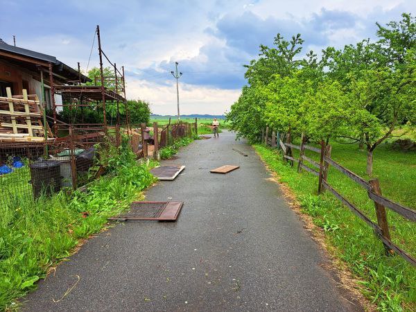 🇨🇿Zdá se to neuvěřitelné: Obec Lubná u Poličky byla dnes okolo 12:30 opět zasažena tor...