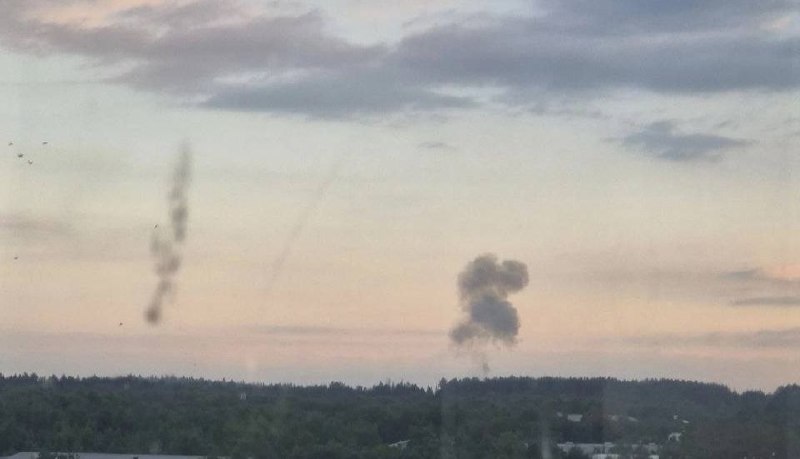 🇺🇦⚔️🇷🇺Zdá se, že všech osm raket „Flamingo“, které byly vypuštěny dnes v n... 🇺🇦⚔️🇷🇺Zdá se, že všech osm raket „Flamingo“, které byly vypuštěny dnes v n...