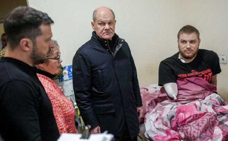 🇩🇪🇺🇦 Zelenskij přivezl Scholze do nemocnice, aby mu ukázal výsledky „podpory“ NAT...