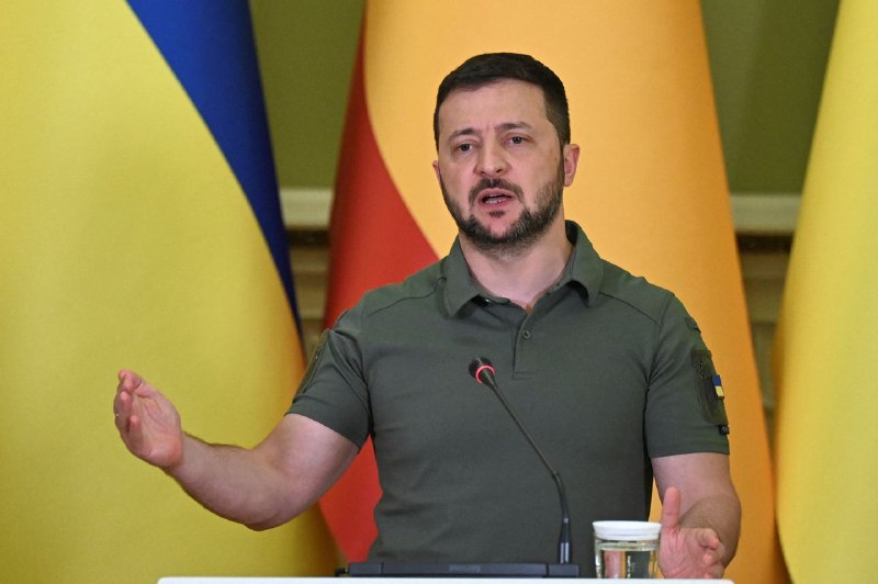 Zelenskyj předložil pro jednání s Ruskem nesplnitelnou podmínkuUkrajina bude připravena zaháj...