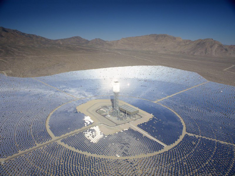 Zelený podvod 🢢Jedna z největších solárních farem ve Spojených státech, Ivanpah, zavírá...