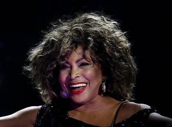 🎵🎶Zemřela „rocková babička“ Tina Turnerová, podlehla dlouhé nemoci. Turner byla drži...
