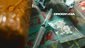 Drogy a CIA: ? Po stopách světové drogové mafie. Od Thajska, přes latinskou Ameriku, po Afghánistán