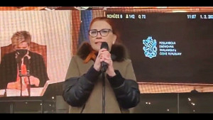 Zuzana Majerová Zahradníková -  demonstrace proti  pandemickému zákonu 1.2.2022